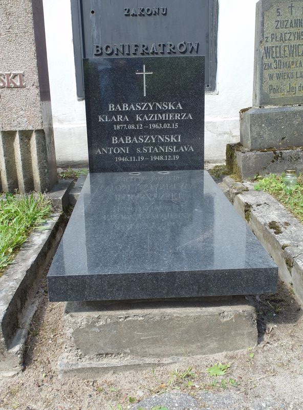 Nagrobek Antoniego i Klary Babaszynskich, cmentarz na Rossie w Wilnie, stan z 2013