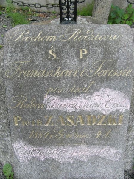 Tombstone of the Zasadzki couple, Rossa cemetery in Vilnius, as of 2013.
