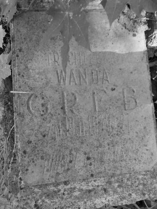 Wanda Greb's gravestone from the Ross cemetery in Vilnius, as of 2015.