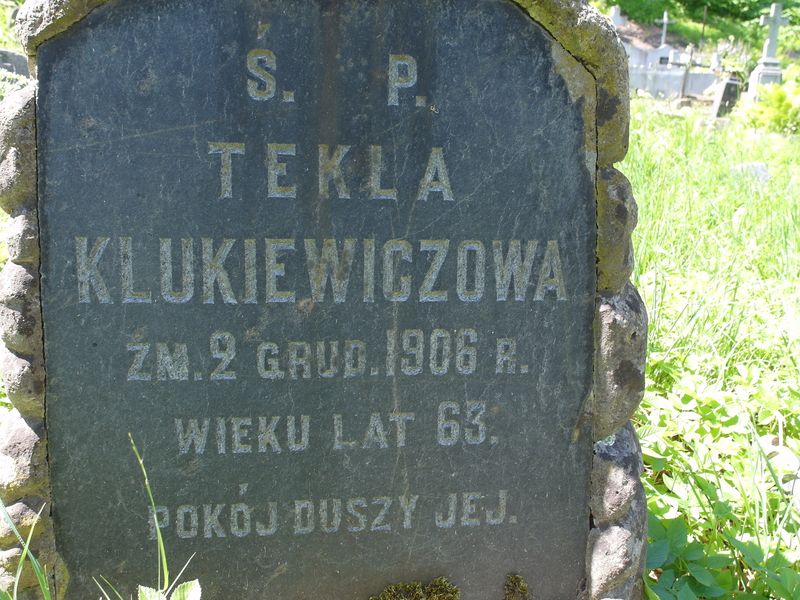 Nagrobek Tekli Klukiewicz z cmentarza na Rossie w Wilnie, stan z 2014 r.