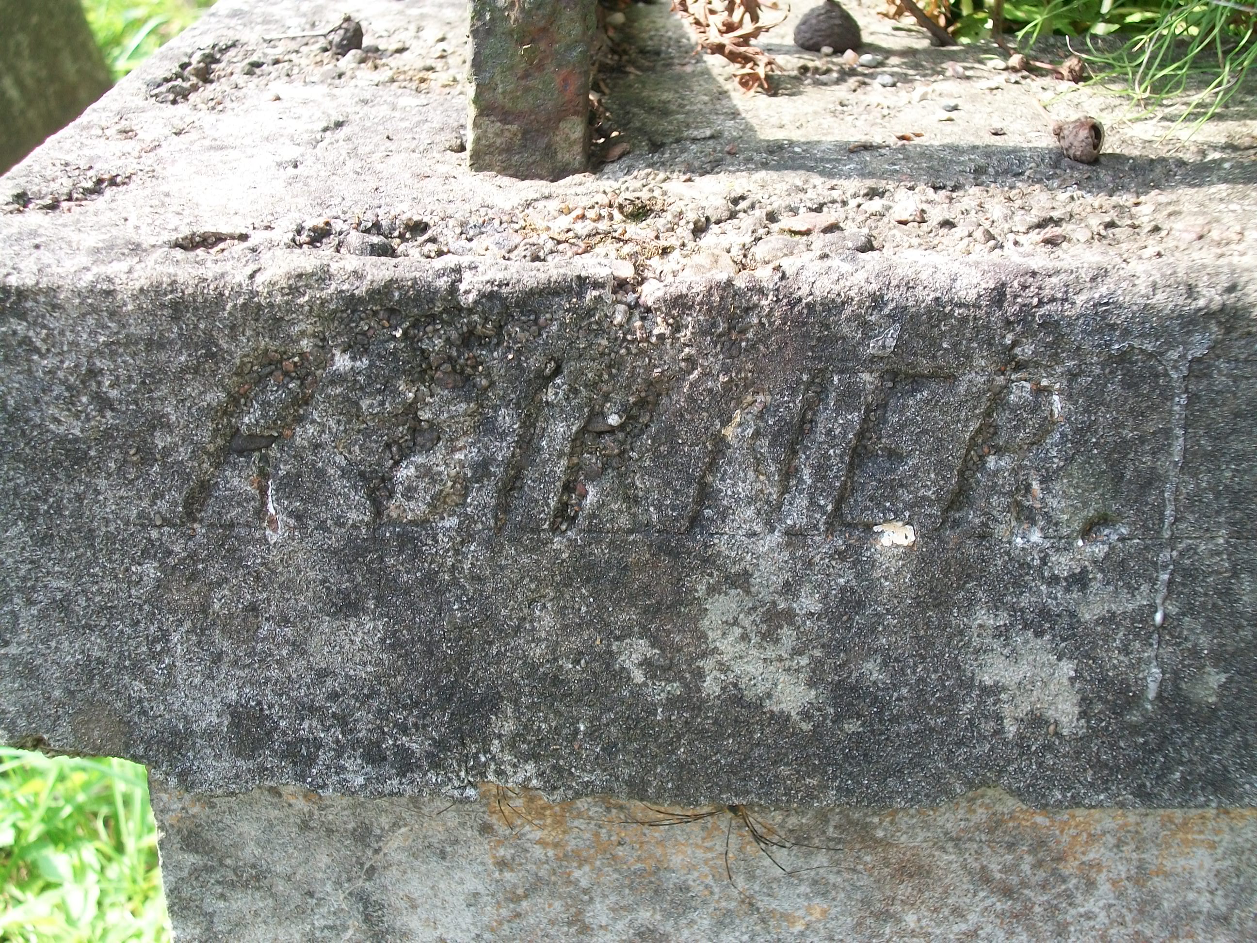 Detal grobowca Ludwika Urbanka, cmentarz Na Rossie w Wilnie, stan z 2013
