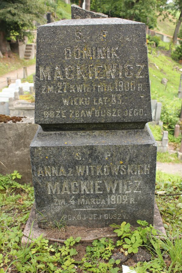 Nagrobek Anny i Dominika Mackiewiczów, cmentarz na Rossie w Wilnie, stan z 2013