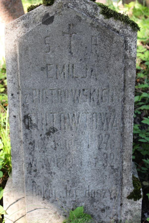 Fragment of the gravestone of Emilia Gintow, Rossa cemetery in Vilnius, state of 2013