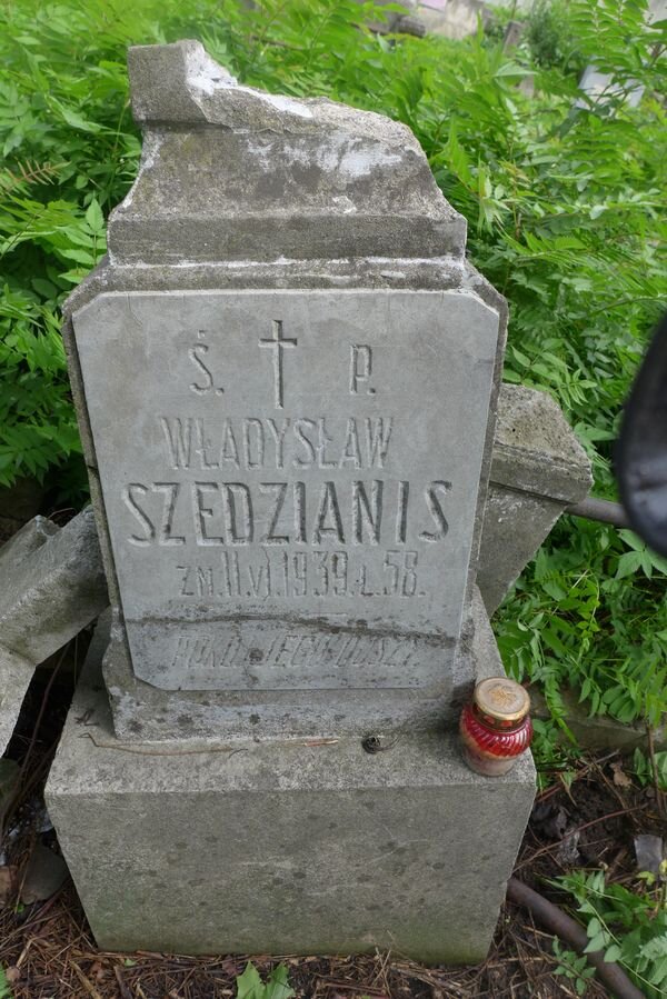 Inskrypcja z nagrobka Władysława Szedzianisa, cmentarz Na Rossie w Wilnie, stan z 2013 r.