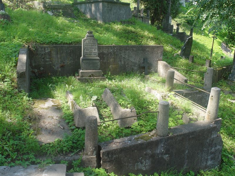 Nagrobek Aleksandra i Konstancji Pietkiewicz, cmentarz Na Rossie w Wilnie, stan z 2015 r.
