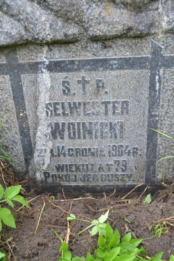 Inskrypcja z nagrobka Sylwestra Woinickiego, cmentarz Na Rossie w Wilnie, stan z 2013 roku
