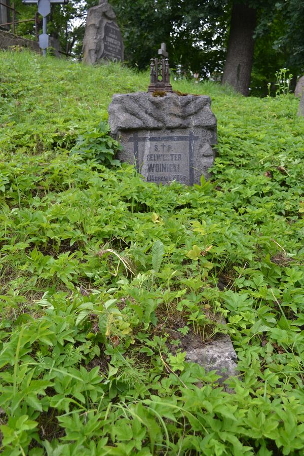 Nagrobek Sylwestra Woinickiego, cmentarz Na Rossie w Wilnie, stan z 2013 roku