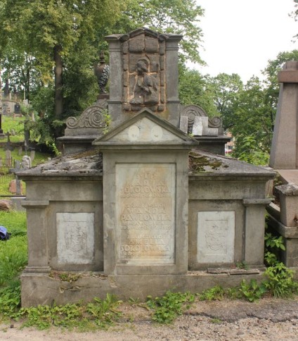 Grobowiec rodziny Sokołowskich i Wandy Pawłowskiej, cmentarz na Rossie w Wilnie, stan z 2013