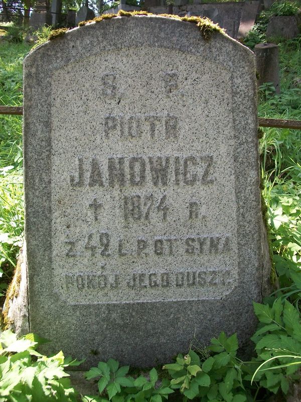 Gravestone inscription of Piotr Janowicz, Na Rossie cemetery in Vilnius, as of 2013