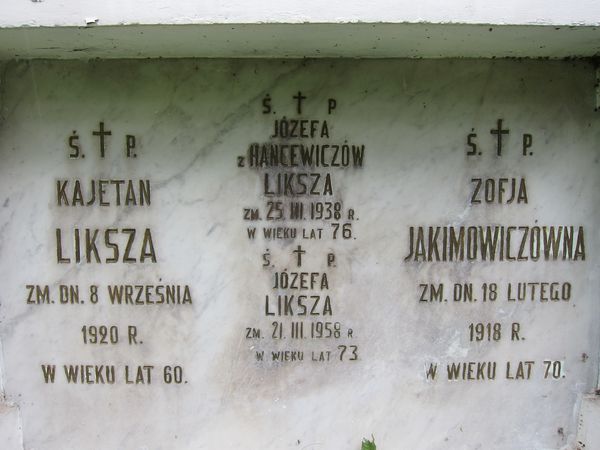 Inscription from the tomb of the Lyks family, Ross cemetery in Vilnius, as of 2013.
