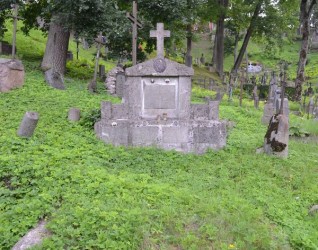 Grobowiec rodziny Jurewiczów i Toczyłowskich, cmentarz Na Rossie w Wilnie, stan z 2013 roku