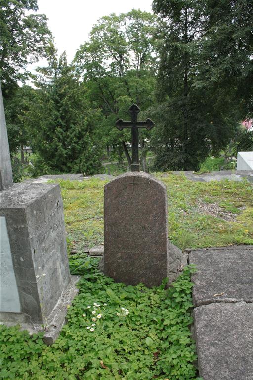 Nagrobek Róży Dmuchowskiej z cmentarza na Rossie w Wilnie, stan z 2013 roku