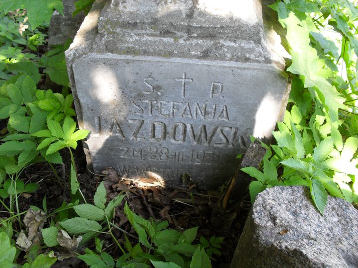 Inskrypcja z nagrobka Stefanii Jazdowskiej, cmentarz Na Rossie w Wilnie, stan z 2013 roku