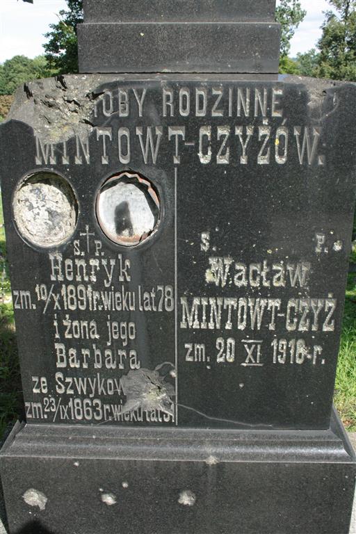 Fragment nagrobka Mintów-Czyż z cmentarza na Rossie w Wilnie, stan z 2013 r.