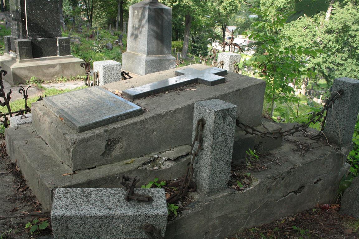 Tombstone of Kazimiera and Jozef Zhukovsky from the Ross Cemetery in Vilnius, as of 2013.