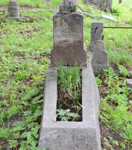 Nagrobek Józefa Popłońskiego, cmentarz na Rossie, stan z 2013 roku