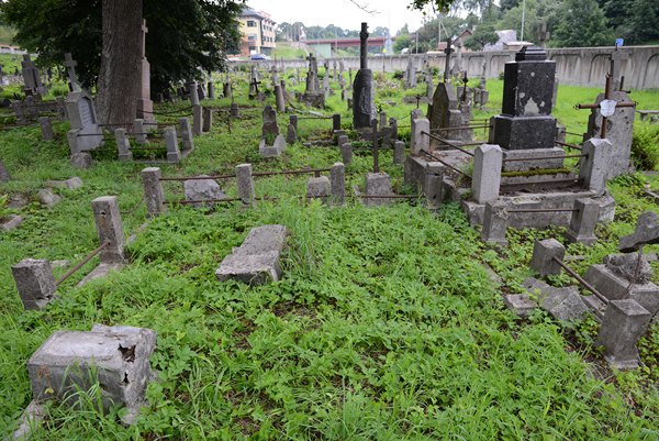 Tombstone of Weronika Kubicka, Ross cemetery, state of 2013