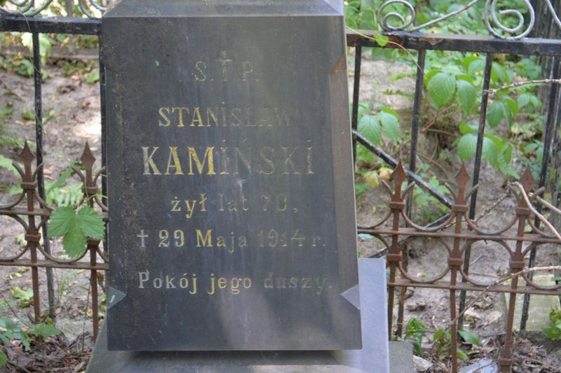 Inscription from the tombstone of Stanisław Kamiński