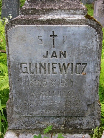 Gravestone inscription of Jan Gliniewicz, Na Rossie cemetery in Vilnius, as of 2013