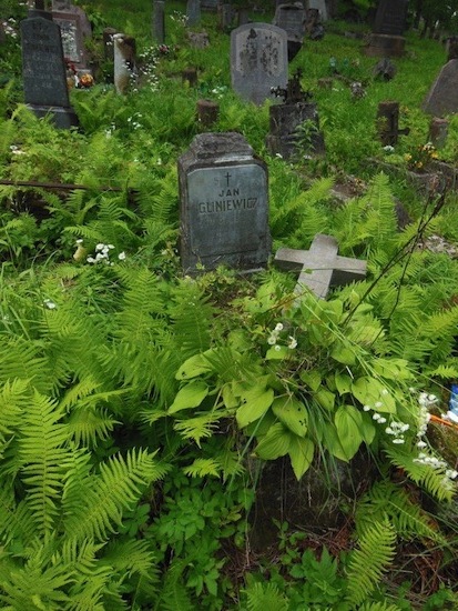 Nagrobek Jana Gliniewicza, cmentarz Na Rossie w Wilnie, stan z 2013