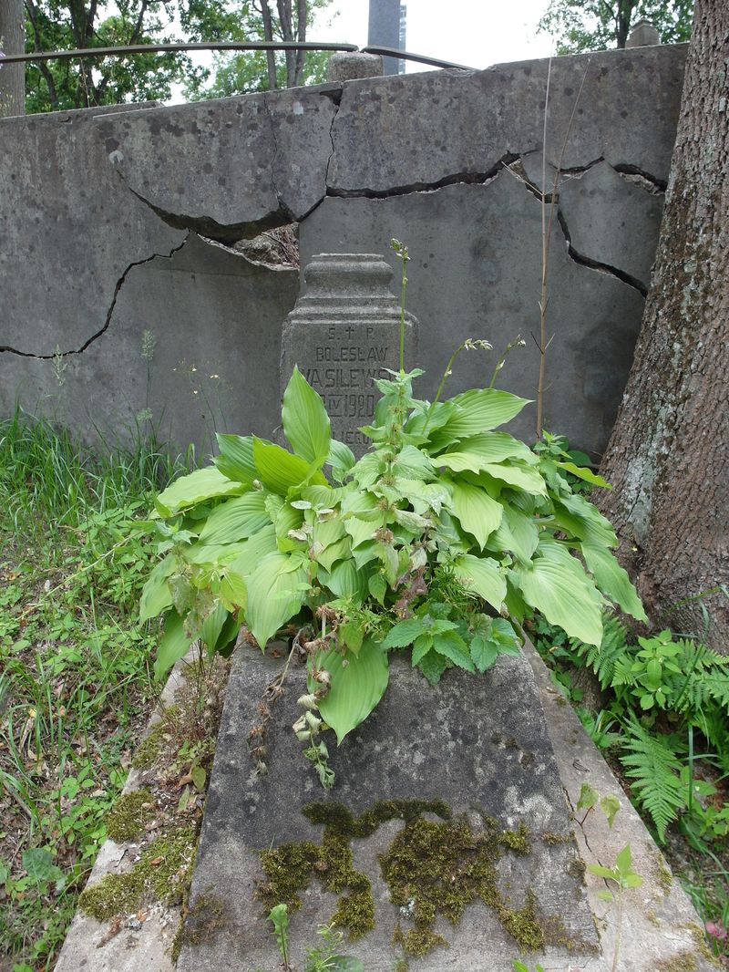 Tombstone of Bolesław Wasilewski, Ross cemetery in Vilnius, as of 2015.