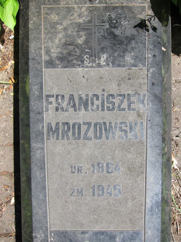 Inskrypcja z nagrobka Franciszka Mrozowskiego, cmentarz na Rossie w Wilnie, stan z 2013 r.