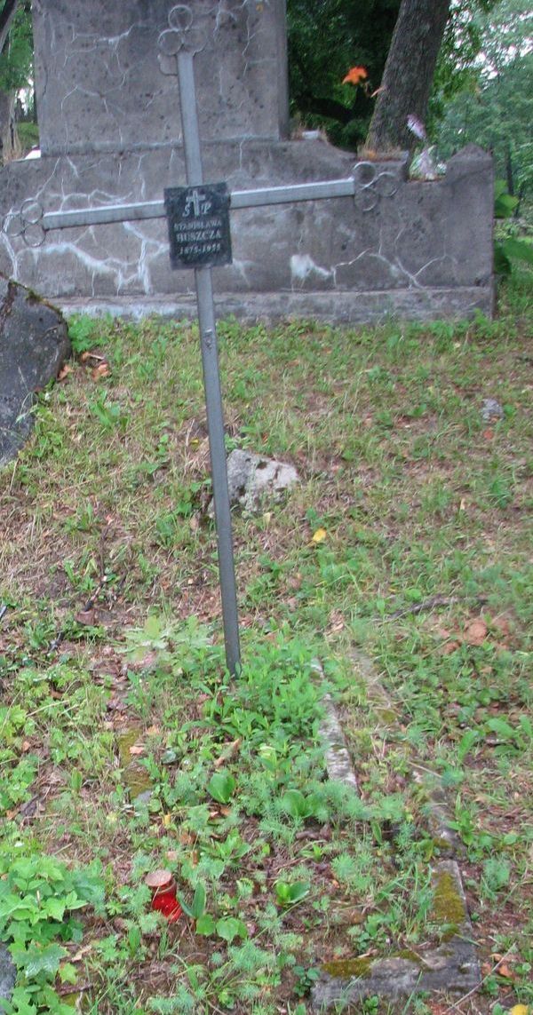 Tombstone of Stanisława Huszcza, Ross cemetery in Vilnius, as of 2013.