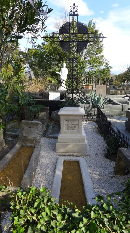 Tombstone of Edward Rodziewicz after conservation