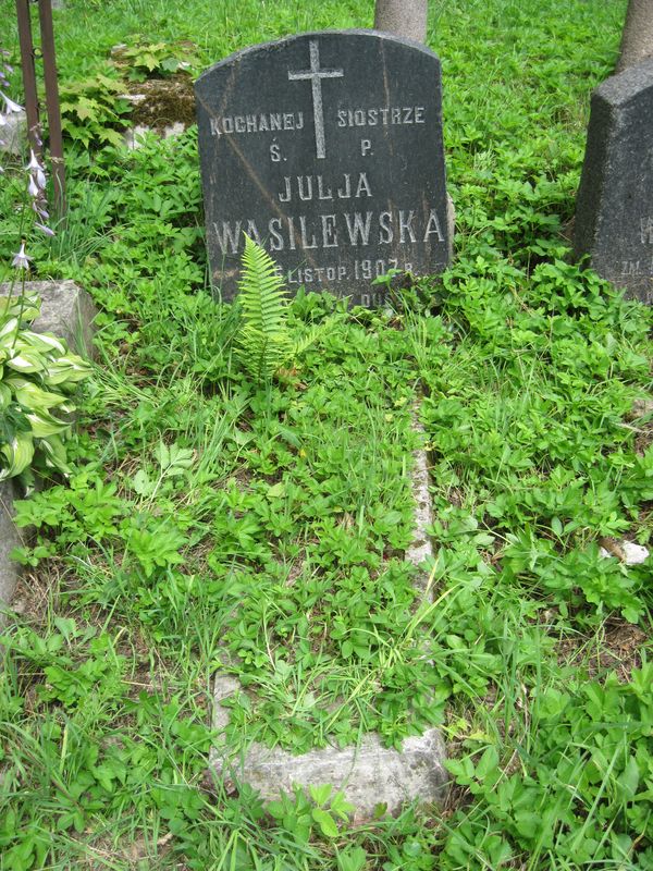 Nagrobek Julii Wasilewskiej, cmentarz na Rossie w Wilnie, stan na 2013 r.