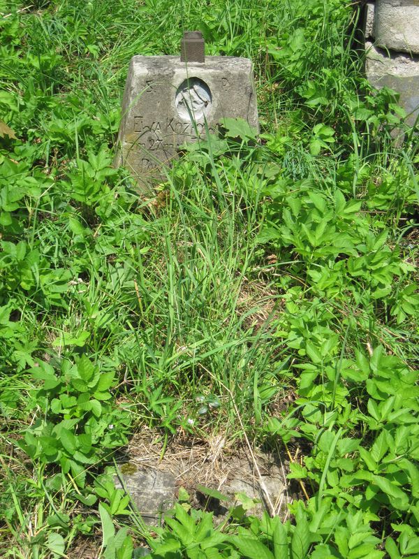 Tombstone of Ewa Kozlowska, Ross cemetery in Vilnius, as of 2013.