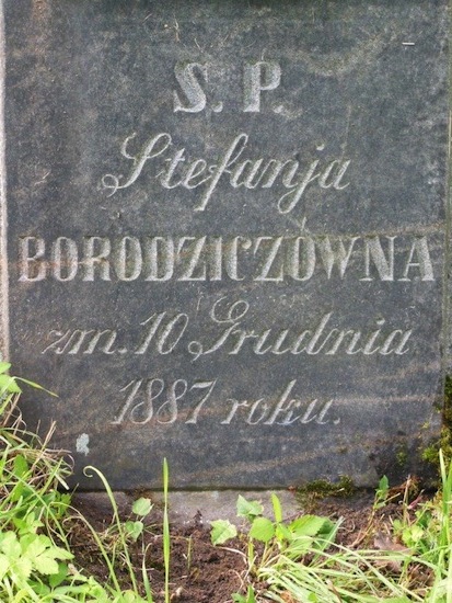 Inskrypcja nagrobka Stefanii Borodzicz, cmentarz Na Rossie w Wilnie, stan z 2013