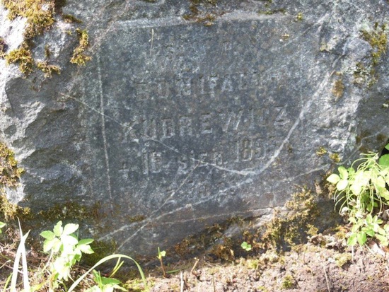 Inscription on the gravestone of Boniface Kudrewicz, Na Rossie cemetery in Vilnius, as of 2013