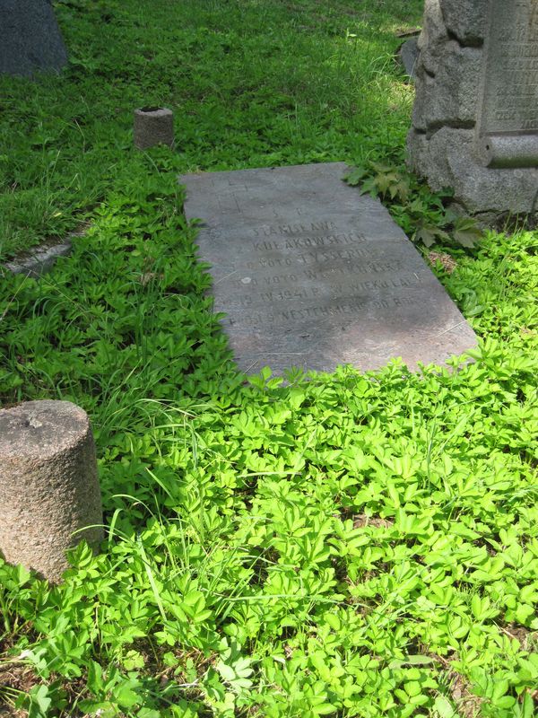 Tombstone of Stanisława Tysserowa-Wojtkuńska, Ross cemetery in Vilnius, as of 2013.