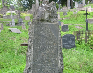 Nagrobek Emilii i Marii Jarockich oraz Jana Massalskiego, cmentarz na Rossie w Wilnie, stan na 2013 r.