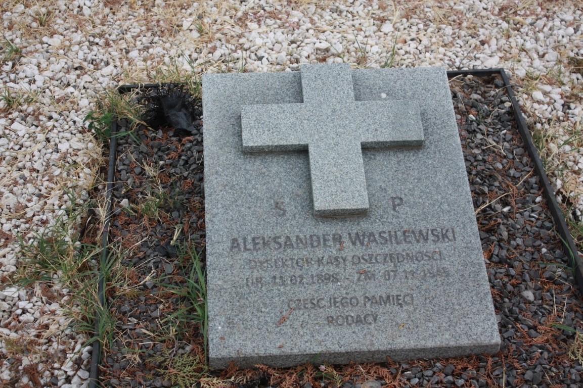 Aleksander Wasilewski, Kwatera grobów polskich uchodźców z 1939 r. na miejscowym cmentarzu katolickim