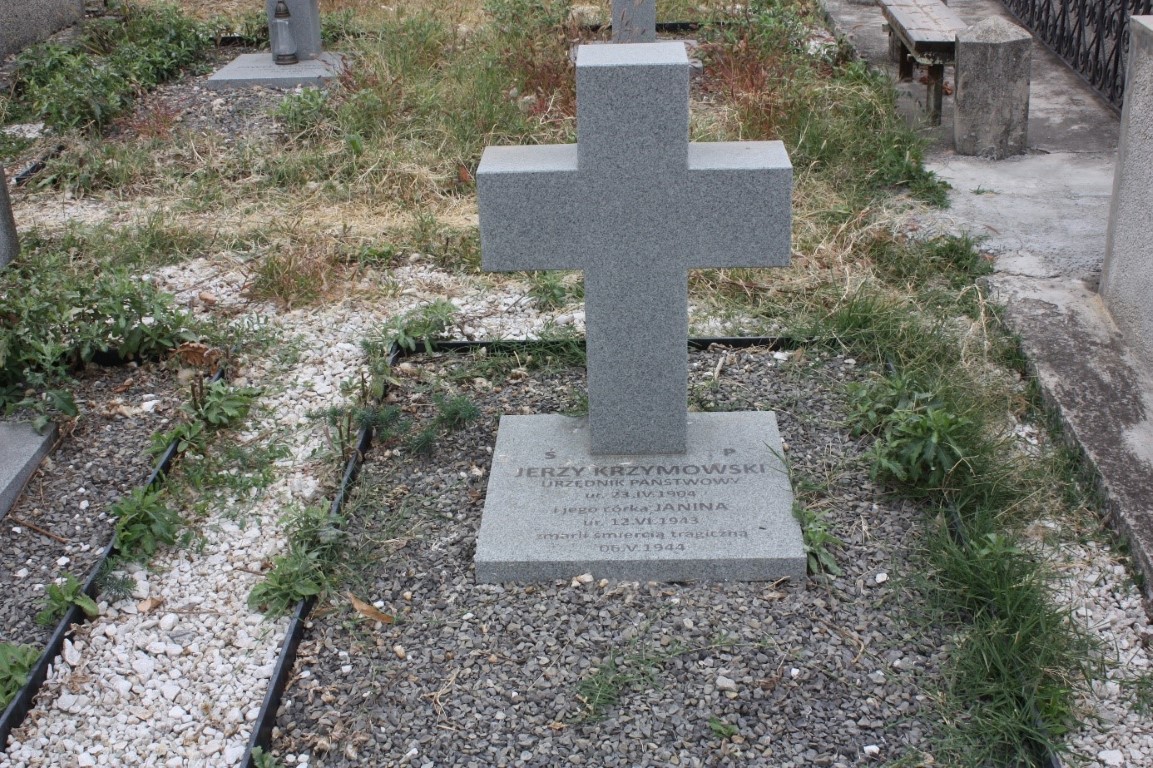 Jerzy Krzymowski, Groby żołnierzy polskich i uchodźców cywilnych z 1939 r. na lokalnym cmentarzu