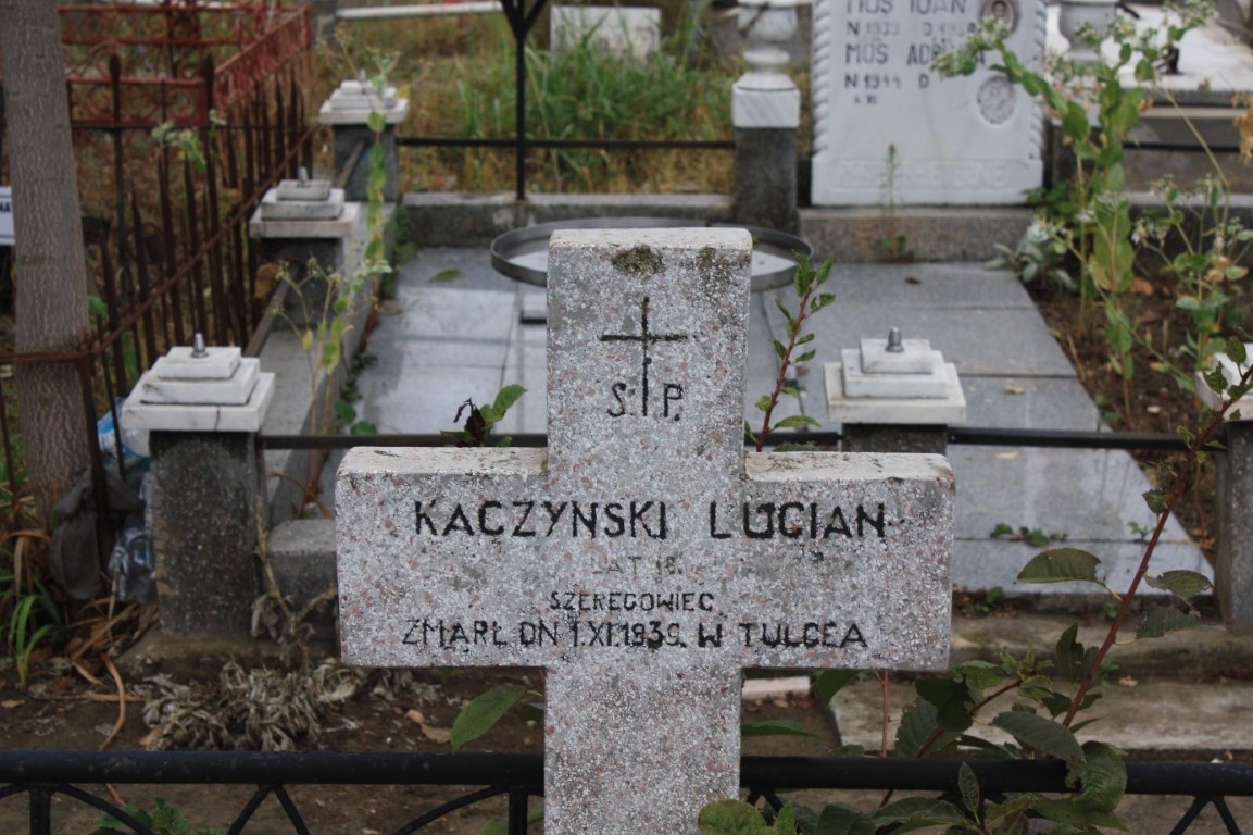 Lucjan Stanisław Kaczyński, Graves of Polish soldiers interned in 1939 at the Eternitatea cemetery