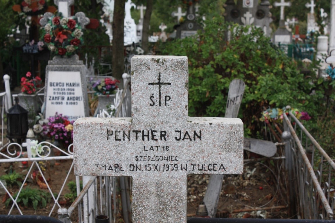 Jan Penther, Groby internowanych w 1939 r. polskich żołnierzy na cmentarzu Eternitatea