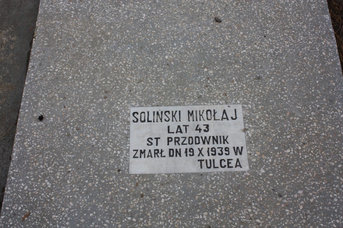 Mikołaj Soliński, Groby internowanych w 1939 r. polskich żołnierzy na cmentarzu Eternitatea