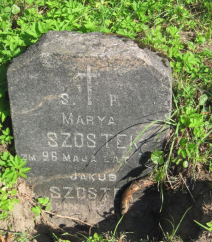 Nagrobek Jakuba i Maryi Szostek, cmentarz na Rossie w Wilnie, stan na 2013 r.