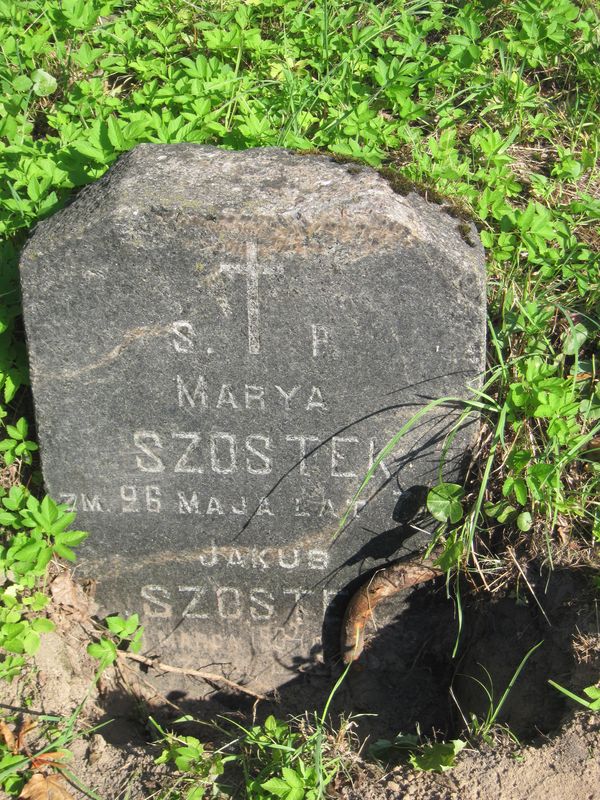 Tombstone of Jakub and Mary Szostek, Ross cemetery in Vilnius, as of 2013.