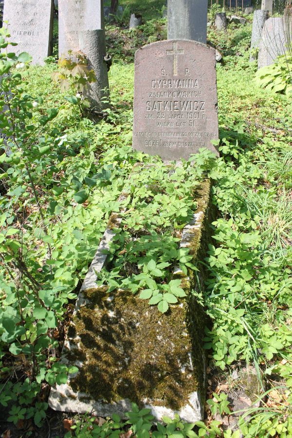 Tombstone of Cyprianna Satkievich, Ross cemetery in Vilnius, state 2013