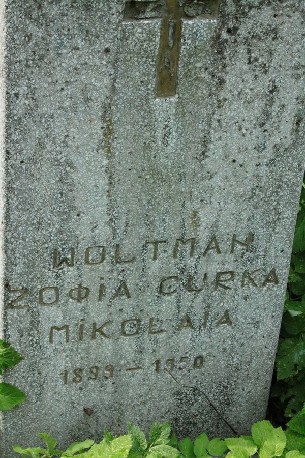 Fragment nagrobka Zofii Woltman, cmentarz Na Rossie w Wilnie, stan z 2013
