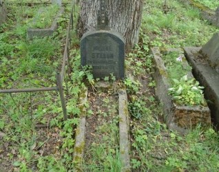 Nagrobek Michał Stakuna z cmentarza na Rossie w Wilnie, stan z 2013 roku