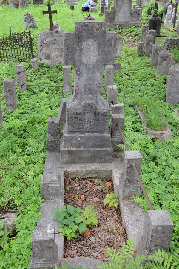 Nagrobek Michała Hermanowicza, cmentarz na Rossie, stan z 2013 roku
