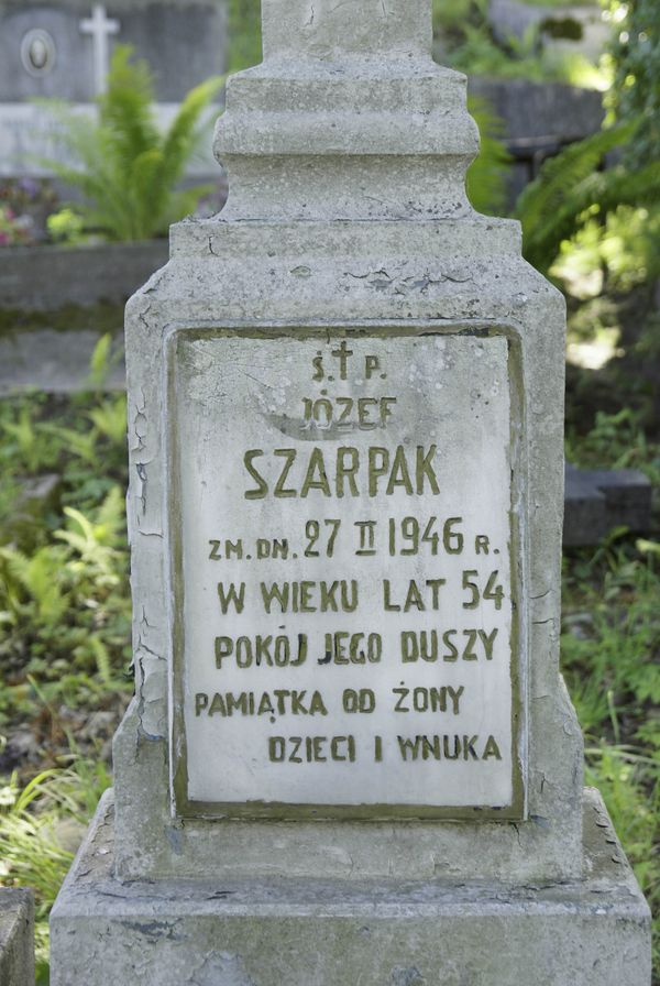 Inskrypcja na nagrobku Józefa Szarpaka, cmentarz na Rossie w Wilnie, stan z 2013