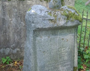 Nagrobek Józefa Maleckiego, cmentarz Na Rossie w Wilnie, stan z 2013 r.