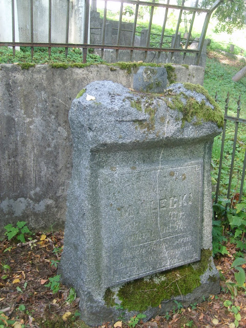 Nagrobek Józefa Maleckiego, cmentarz Na Rossie w Wilnie, stan z 2013 r.