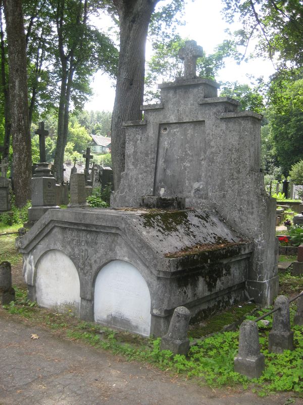 Stachowski family tomb, Ross Cemetery in Vilnius, as of 2013.