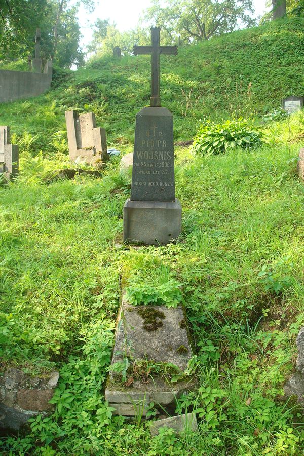 Tombstone of Piotr Wojsnis, Ross Cemetery in Vilnius, as of 2013